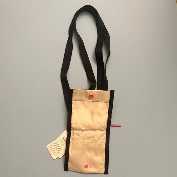 Ever Ready Crossbody Wallet - Picture 3 of 3